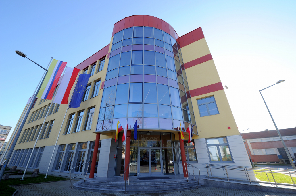 UJW Polkowice Budynek Uczelni Jana Wyżykowskiego w Polkowicach